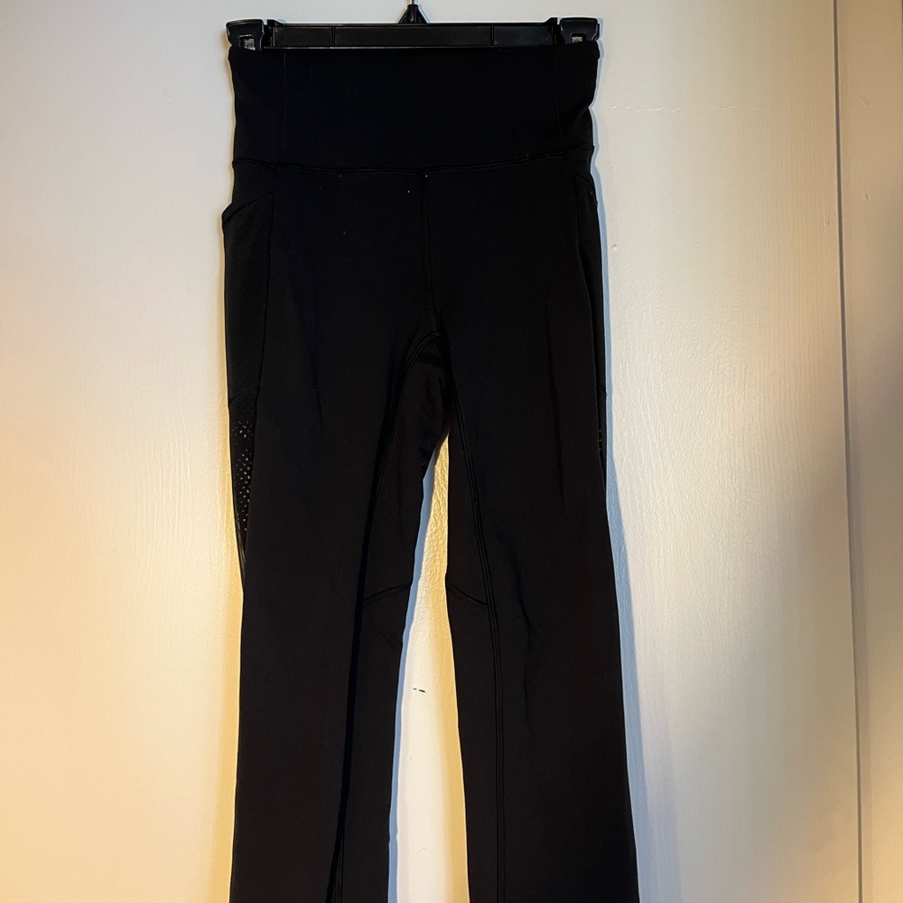 Lululemon Black Mesh Leggings with Pockets Size 4